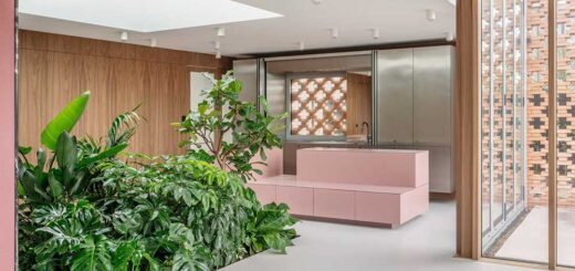 Okami Architecten