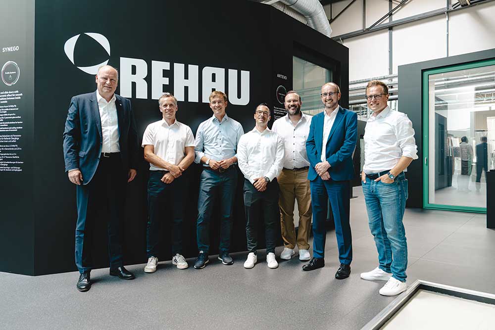 REHAU