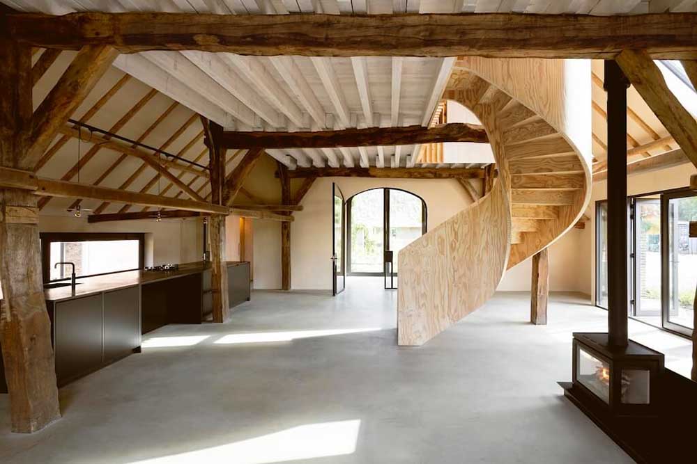Ahof Farmhouse